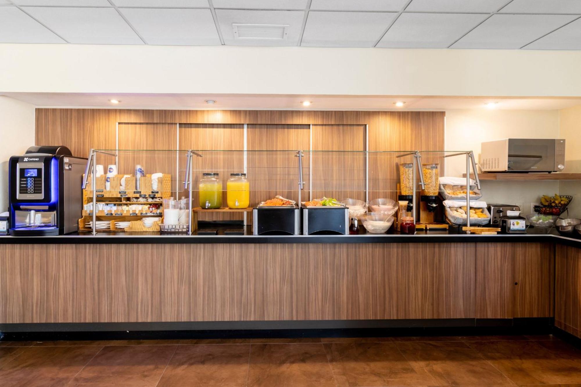 City Express By Marriott Ciudad Del Carmen Exterior photo