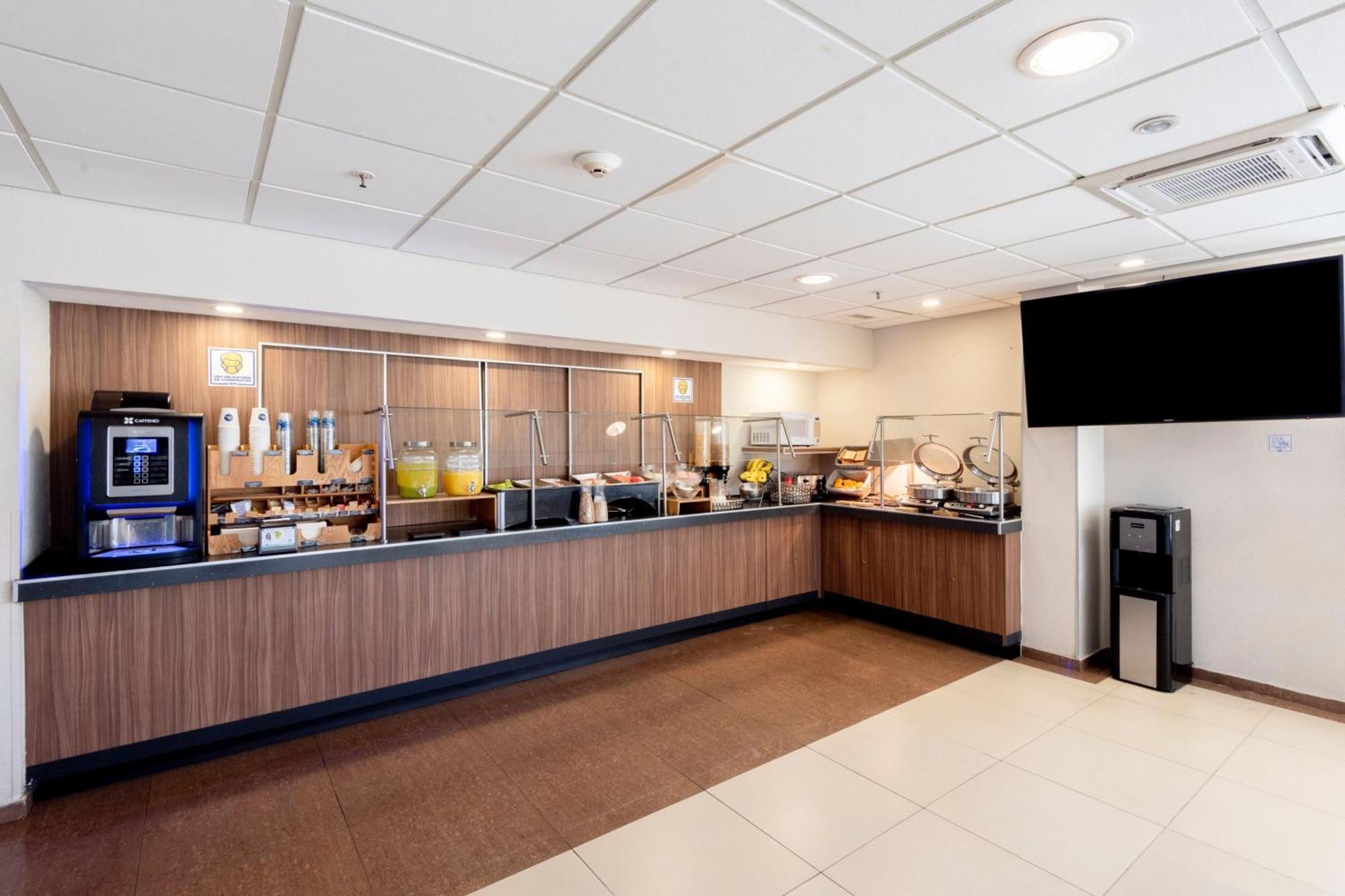 City Express By Marriott Ciudad Del Carmen Exterior photo